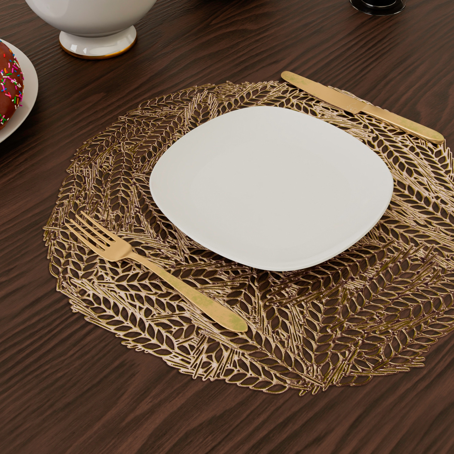 Kuber Industries Side Table Mats | Table Mat For Bedroom | Bed-Side Table Mat | Center Table Mat | Table Dining Mat | Table Runner Mat | Round Leaf-Design | 2 Piece Set | Golden